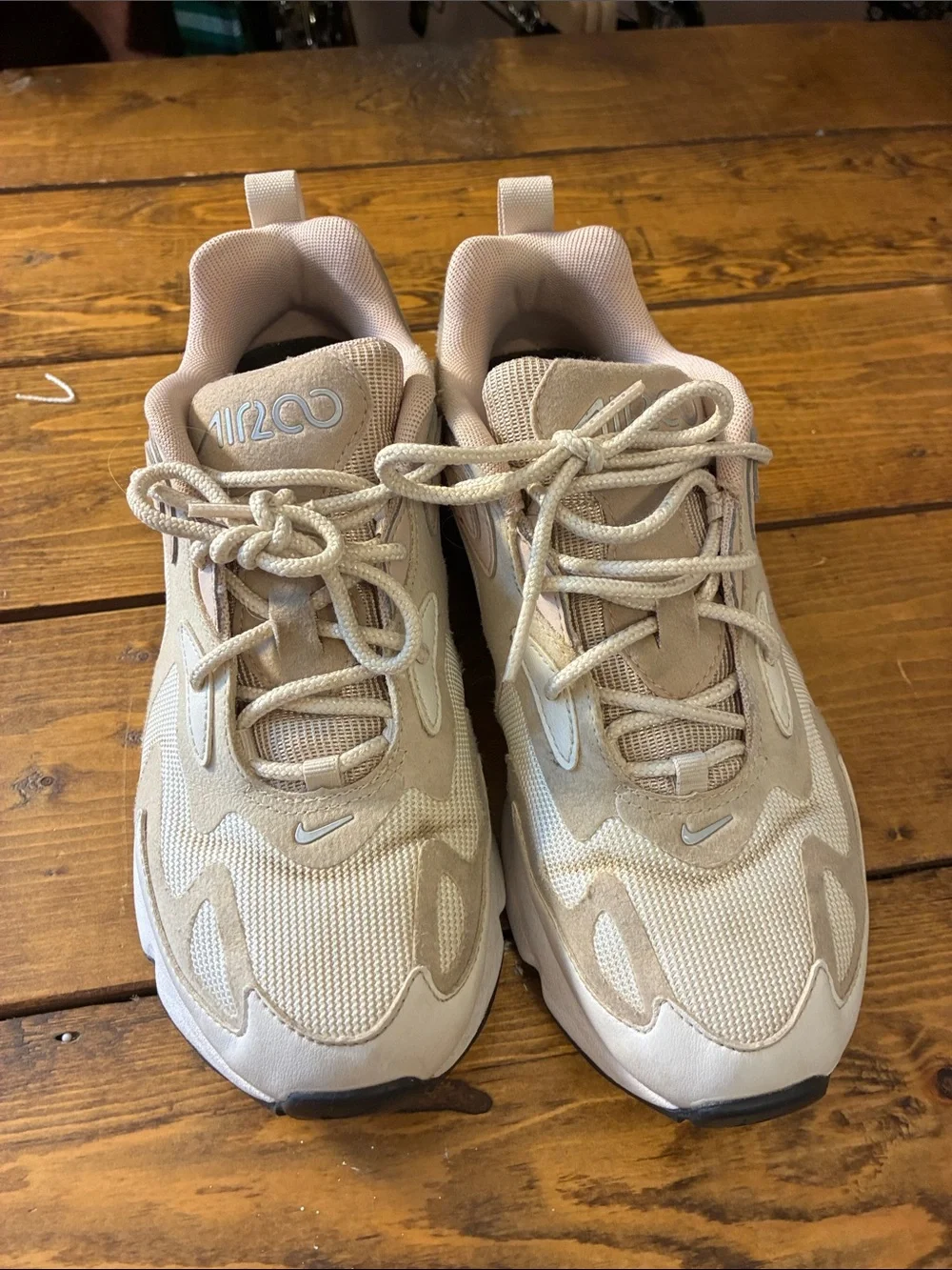 Nike Air Max 200 Beige/Tan Mesh Sneakers